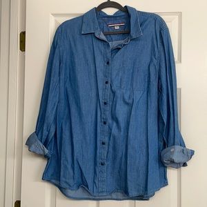 Tommy Hilfiger XXL jean button up top